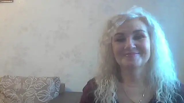 Snapshot of LadySexyBlond chatting on 21, 10, 2025 LadySexyBlond online show from 21, 10, 2025