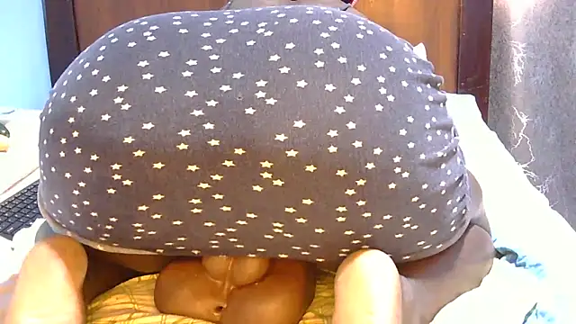 Snapshot of SpiceySnack chatting on 1, 3, 2026 SpiceySnack online show from 1, 3, 2026