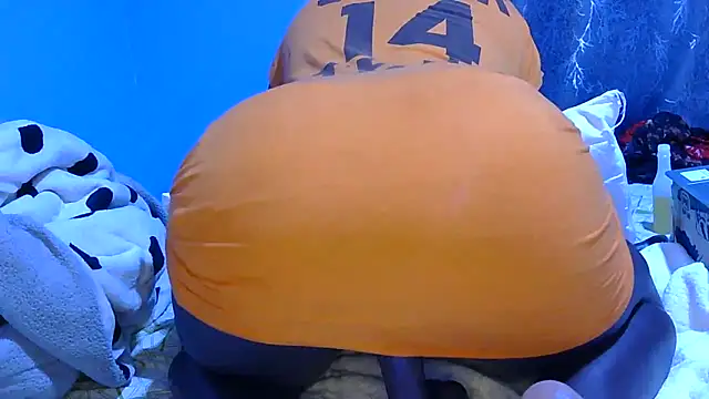 SpiceySnack online show from 5, 5, 2026