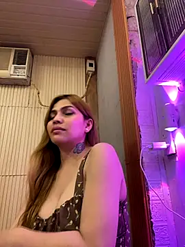 Snapshot of MissFlammarah chatting on 21, 11, 2025 MissFlammarah online show from 21, 11, 2025