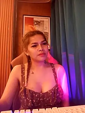 Snapshot of MissFlammarah chatting on 4, 12, 2025 MissFlammarah online show from 4, 12, 2025