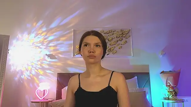 Nicole Broown  online show from 14, 11, 2025