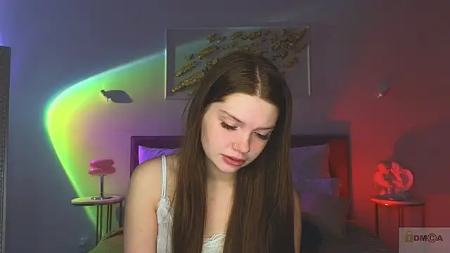 Nicole Broown  online show from 16, 12, 2025