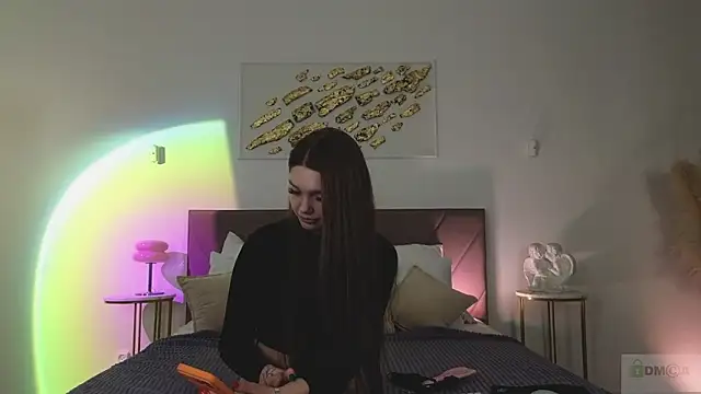 Nicole Broown  online show from 13, 2, 2026