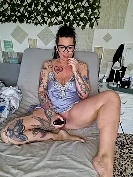 candymaxxx online show from 11, 5, 2026