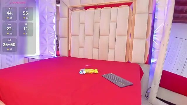 Sarah Adamss online show from 13, 10, 2025