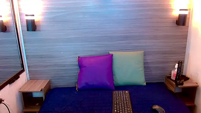 katherine x1 online show from 18, 10, 2025