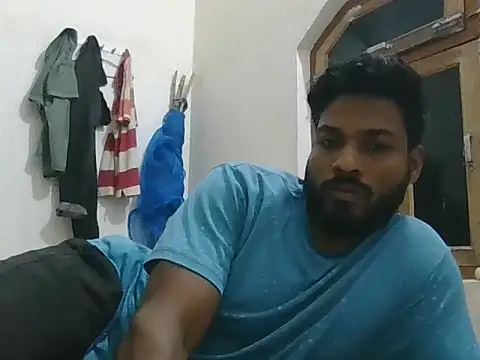 Snapshot of Raw12499 chatting on 28, 10, 2025 Raw12499 online show from 28, 10, 2025