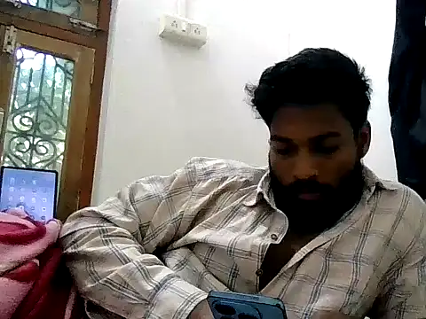 Snapshot of Raw12499 chatting on 13, 11, 2025 Raw12499 online show from 13, 11, 2025