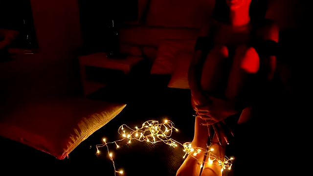 LilianGomez  online show from 14, 11, 2025