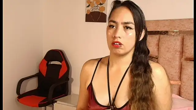 Snapshot of MarcelaNast chatting on 3, 10, 2025 MarcelaNast online show from 3, 10, 2025