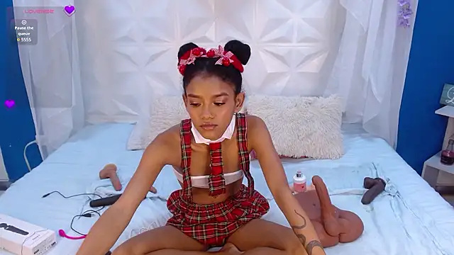 adisson petite1 online show from 2, 3, 2026