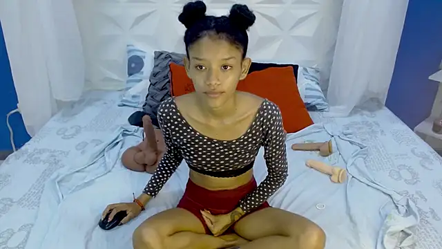 adisson petite1 online show from 6, 1, 2026