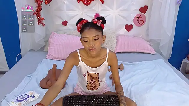 adisson petite1 online show from 17, 2, 2026