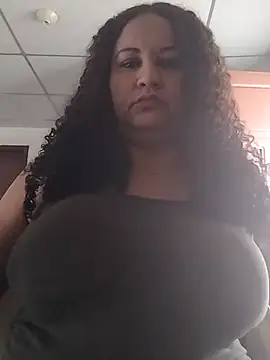 MEYBELLATINA online show from 10, 10, 2025