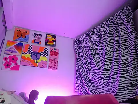 Snapshot of Nahomyyy chatting on 4, 12, 2025 Nahomyyy online show from 4, 12, 2025