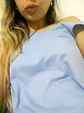 CrisHot202 online show from 17, 10, 2025