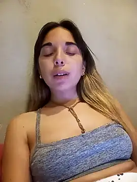 CrisHot202 online show from 2, 10, 2025