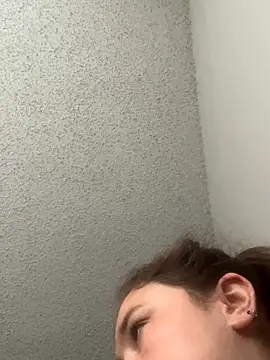 BuzzBunni69 online show from 18, 10, 2025