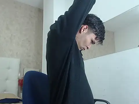 Aaron Foxxx online show from 18, 12, 2025