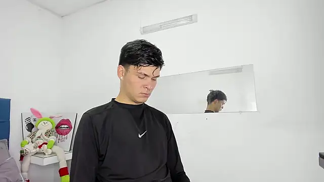 Aaron Foxxx online show from 13, 1, 2026