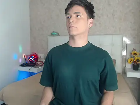 Aaron Foxxx online show from 16, 12, 2025