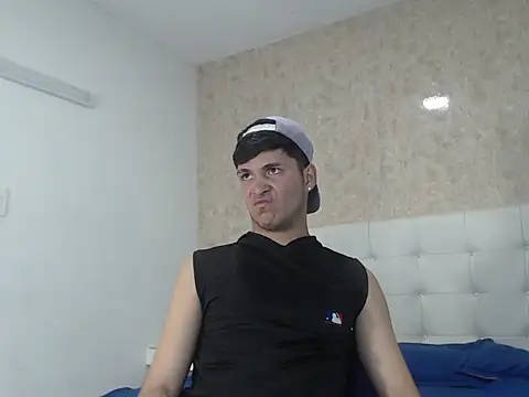 Aaron Foxxx online show from 19, 12, 2025