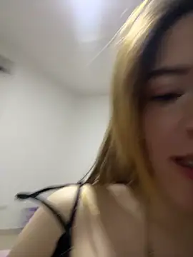 Snapshot of Isabeellaa_ chatting on 22, 6, 2026 Isabeellaa online show from 22, 6, 2026