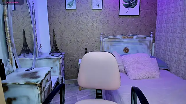 Megane whitte online show from 5, 10, 2025