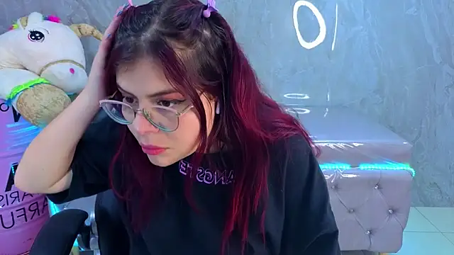 Snapshot of draviana_a_ chatting on 6, 2, 2026 draviana a online show from 6, 2, 2026