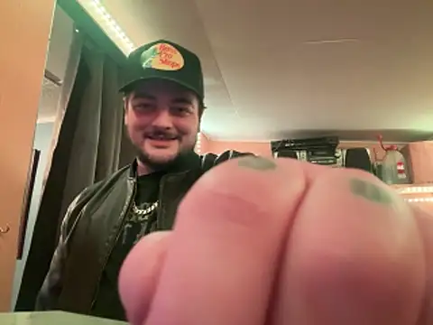 latenightguy online show from 15, 2, 2026