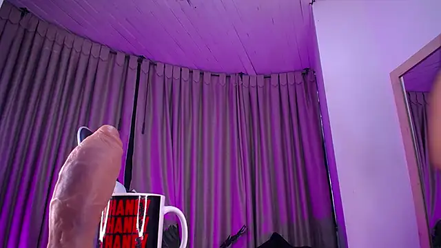 Tamararosses online show from 13, 4, 2026