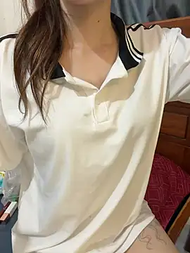 Quynhbabysexy online show from 16, 5, 2026