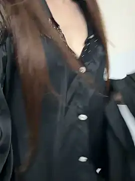 Quynhbabysexy online show from 13, 4, 2026