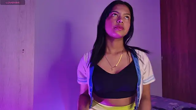 Snapshot of miamiller188 chatting on 12, 11, 2025 miamiller188 online show from 12, 11, 2025