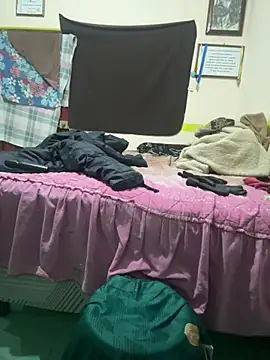 Sk3m veryhot online show from 3, 2, 2026