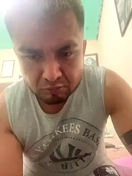 Sk3m veryhot online show from 4, 12, 2025