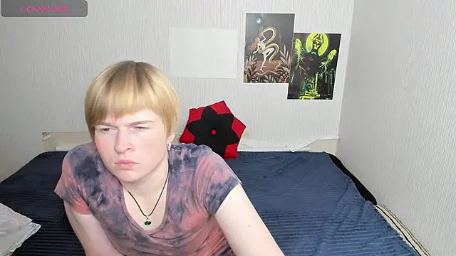 Cattie w  online show from 25, 11, 2025