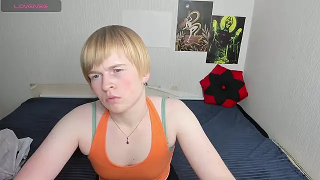 Cattie w  online show from 26, 11, 2025