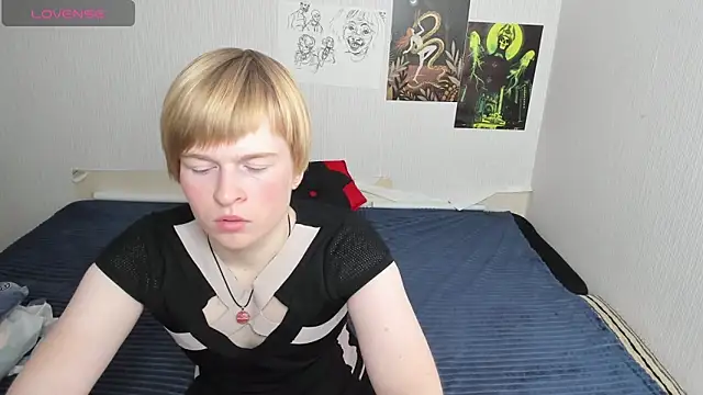 Cattie w  online show from 21, 11, 2025