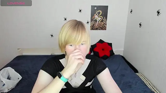 Cattie w  online show from 30, 10, 2025