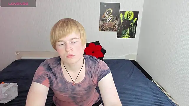 Cattie w  online show from 7, 11, 2025