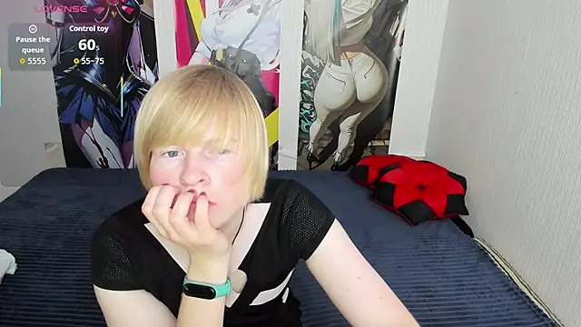 Cattie w  online show from 17, 10, 2025