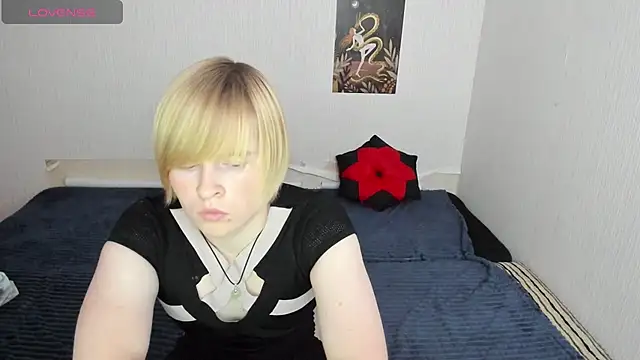 Cattie w  online show from 29, 10, 2025