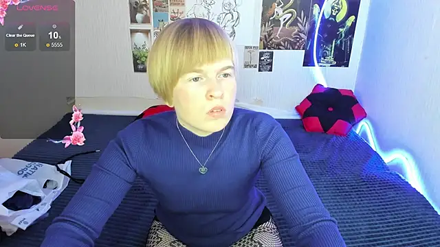 Cattie w  online show from 29, 11, 2025