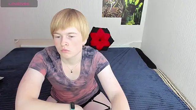 Cattie w  online show from 6, 11, 2025