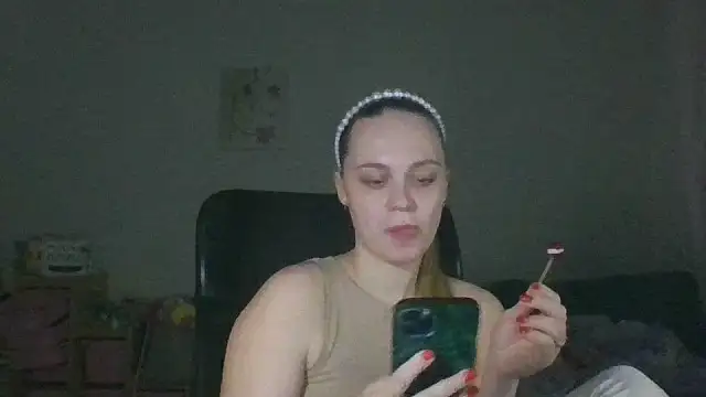 Snapshot of Cynoraye chatting on 7, 2, 2026 Cynoraye online show from 7, 2, 2026