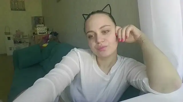 Snapshot of Cynoraye chatting on 5, 2, 2026 Cynoraye online show from 5, 2, 2026