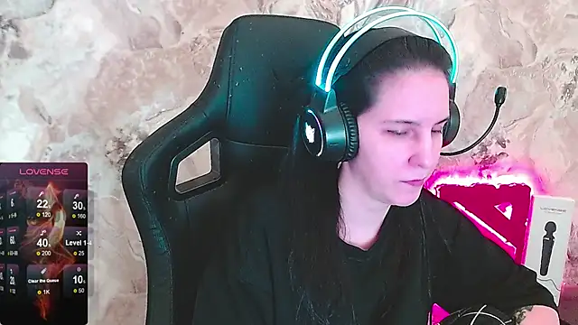 Irwi Tomboy online show from 3, 5, 2026