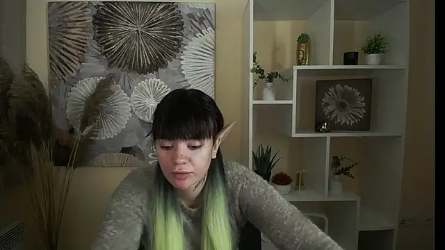 Dream Caster  online show from 5, 10, 2025